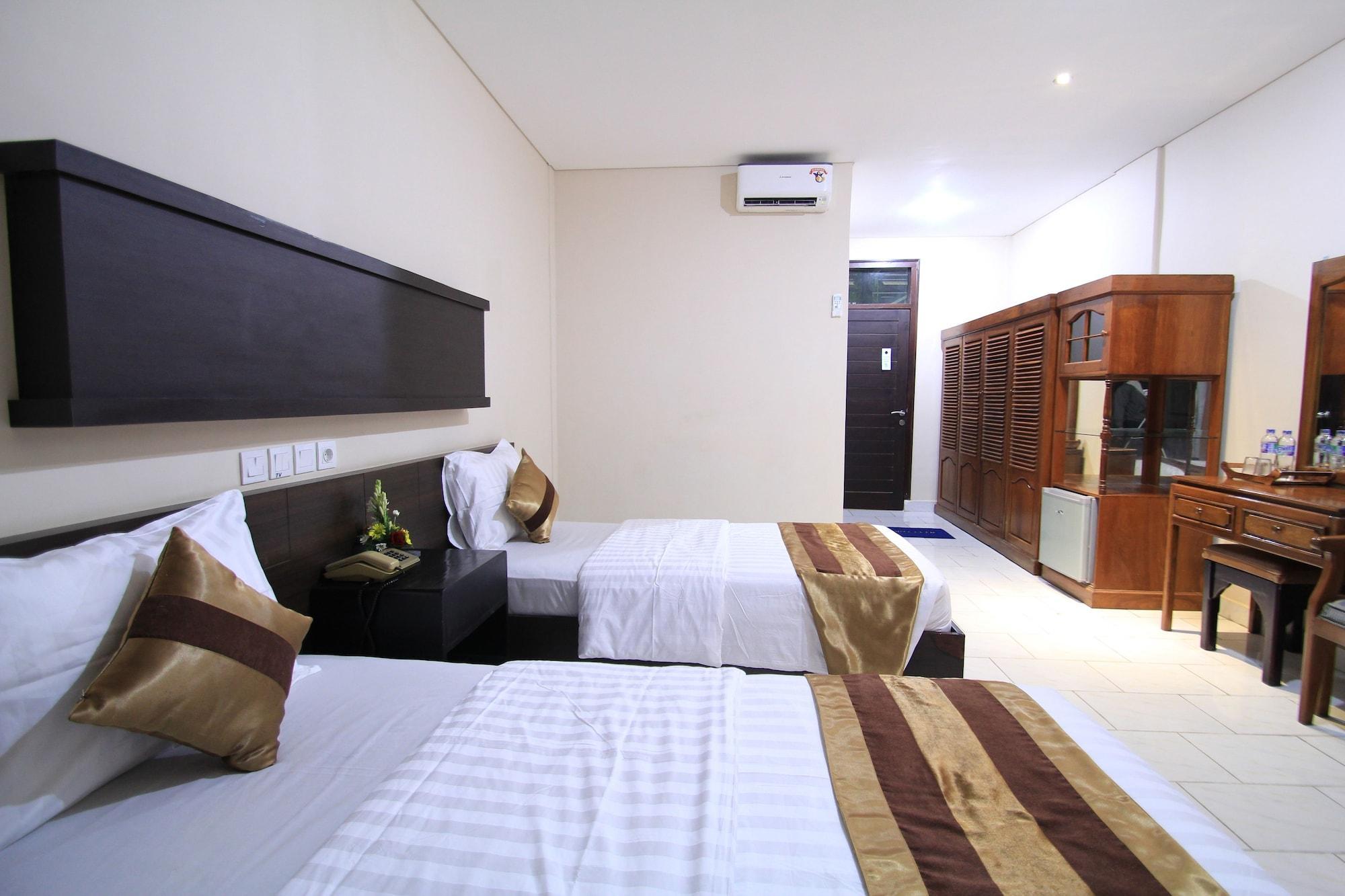 Bakung Beach Resort Kuta Lombok Buitenkant foto