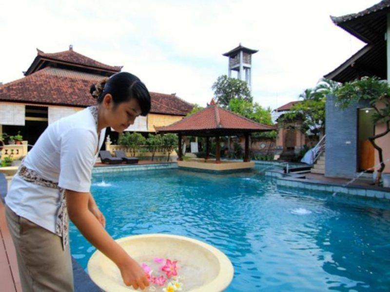 Bakung Beach Resort Kuta Lombok Buitenkant foto