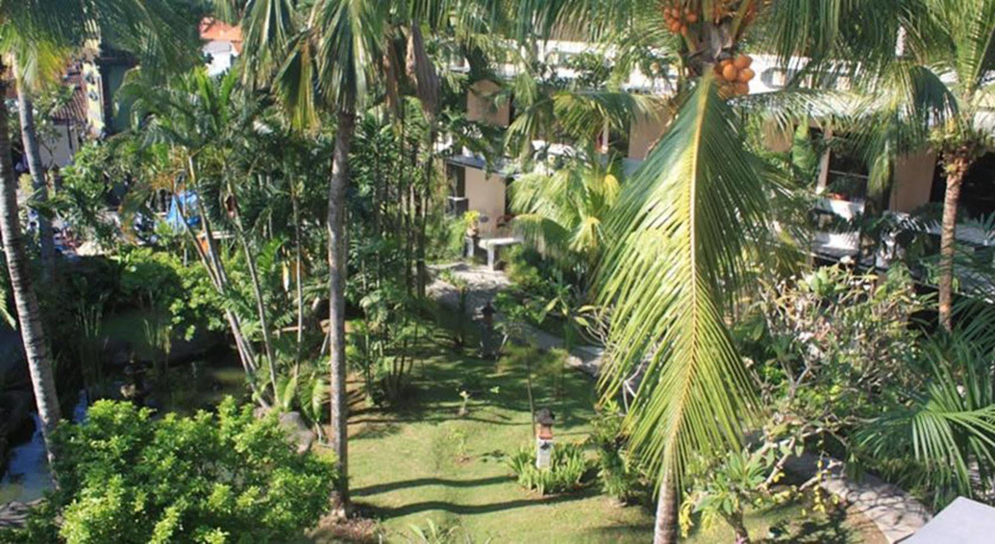 Bakung Beach Resort Kuta Lombok Buitenkant foto